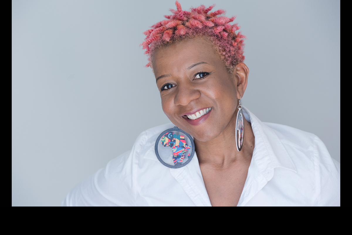 Dionne Draper. Sing With Soul. Image copyright : Simon Camper Photographer.